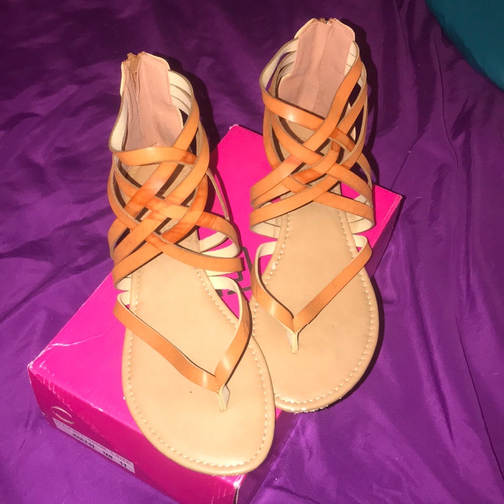 Dream Pairs sandals size 11